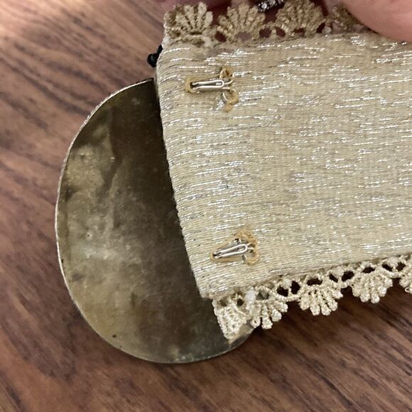 JJ Valaya designer belt for women Light Tan Fabric/lace with Oval Metal Buckle. - Picture 8 of 9